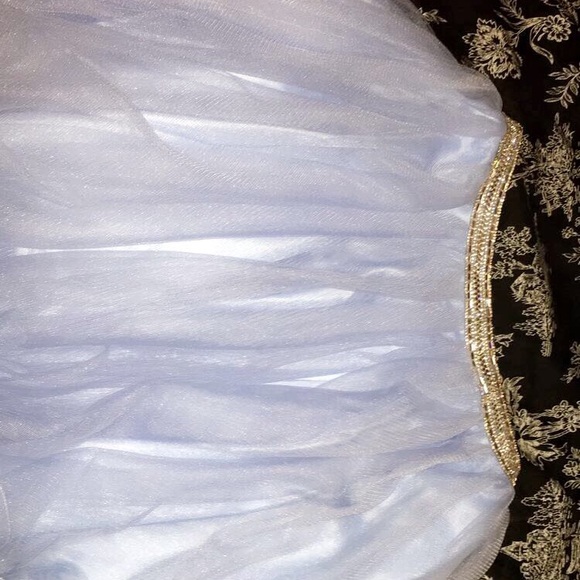 Graduation dress - Picture 3 of 5